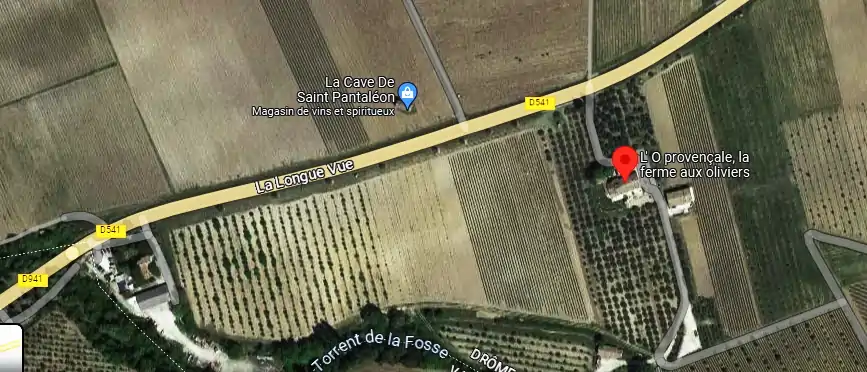 L&rsquo; O provençale, la ferme aux oliviers à Saint-Pantaléon-les-Vignes