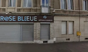 La Rose Bleue à Étain