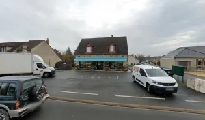 C2 Saison Fleuriste à Le Poinçonnet