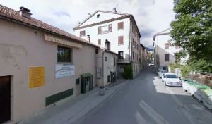 Maison Fleurs à Saint-André-les-Alpes