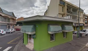 Retrouvez le fleuriste Fleur de jade situé à 101 Rue du Général de Gaulle, Saint-Denis 97400, La Réunion (97400) en Guadeloupe pour un bouquet de fleur, une livraison de fleurs dans le département Guadeloupe. Vous pourrez consulter facilement les horaires [&hellip;]