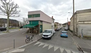 Flora Tram à Cenon